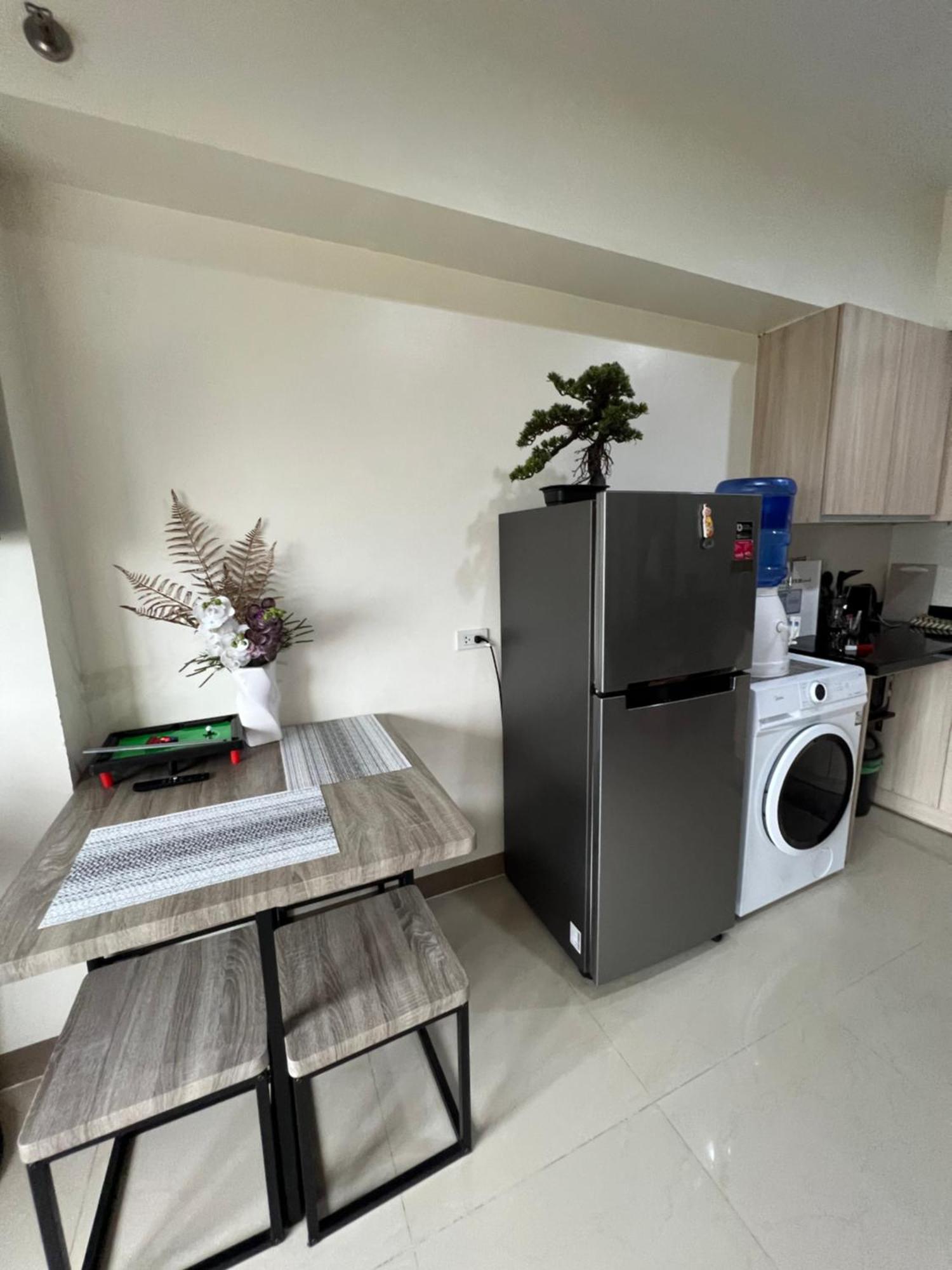 Cozy Studio, Super Fast Internet, Workspace And Washer Apartment Cebu
